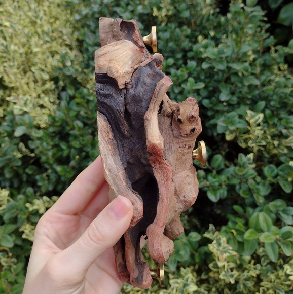 Driftwood Crystal Sphere Stand - Picture 4 of 10